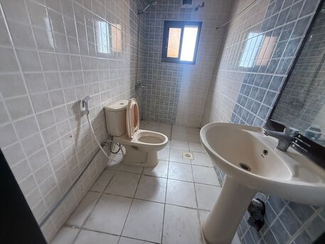 Busaiteen, Apartments, Flats, Houses & Villas, BHD 130/month,  Studio,  Studio Flat For Rent In Busaiteen With EWA , Unlimited