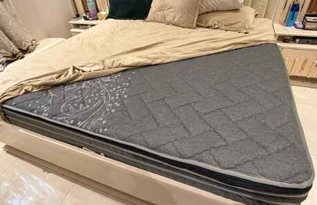 Jeddah, Free Items, SAR 600,  NEW KING SIZE MATTRESS CHEAP PRCE NEGOTUABE