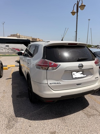 Dammam, Vehicles, Cars & Trucks , SAR 33500,  Nissan X-trial,  2015,  Automatic,  365000 KM,  For Sale: Nissan X-Trail  &ndash; White  Model: Nissan X-Trail Year:  Color: White Milea