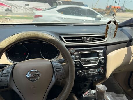 Dammam, Vehicles, Cars & Trucks , SAR 33500,  Nissan X-trial,  2015,  Automatic,  365000 KM,  For Sale: Nissan X-Trail  &ndash; White  Model: Nissan X-Trail Year:  Color: White Milea