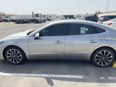 Khobar, Vehicles, Cars & Trucks , SAR 64000,  Hyundai Sonata,  2022,  Automatic,  82000 KM,  Sonata  Silver 82000km 64000SAR 0559458352