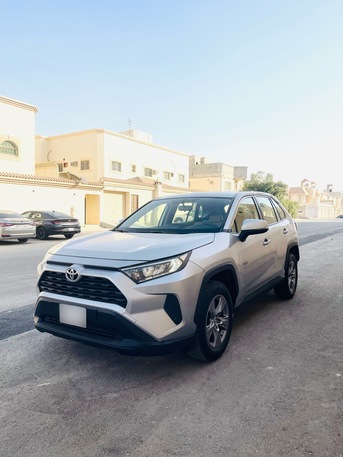 Al Malaz, Vehicles, Cars & Trucks , SAR 79000,  Toyota RAV4,  2022,  Automatic,  80000 KM,    Model , Single Owner.