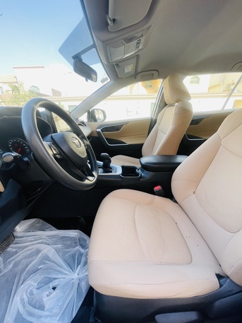 Al Malaz, Vehicles, Cars & Trucks , SAR 79000,  Toyota RAV4,  2022,  Automatic,  80000 KM,    Model , Single Owner.