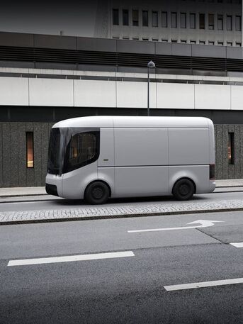 Berlin, Vehicles, Cars & Trucks , EUR 3400000,  8 Auto,  2026,  Automatic,  160 KM,  Go For A German Made Luxury Electric Car From The Best Brand, 8Auto