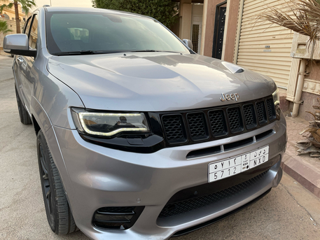 Riyadh, Vehicles, Cars & Trucks , SAR 75000,  Jeep Grand Cherokee,  2018,  Automatic,  110000 KM,  Jeep Grand Charookee V8  Full Options