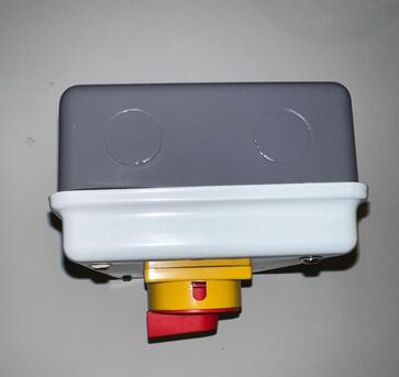 Riyadh, Materials, SAR 60,  Disconnect Switch / Load Break Switch