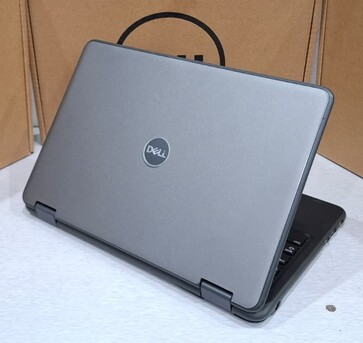 Manama, Electronics, BHD 57,  Special Offer DELL 2 In 1 Touch Laptop+Tablet 12" Screen 8GB DDR4 RAM 128GB SSD OS 10 Pro