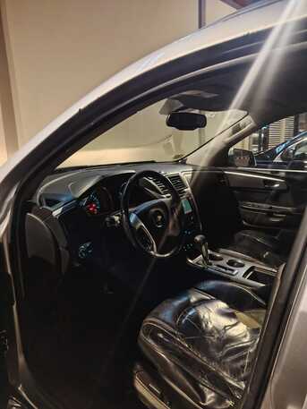 Riyadh, Vehicles, Cars & Trucks , SAR 12000,  Chevrolet Traverse,  2009,  Automatic,  400000 KM,    4x4 Selling For Exit
