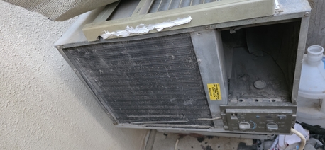 Riyadh, Air Conditioners, SAR 500,  Excellent Condition AC 2 Ton. Gas Is Full. Air Con