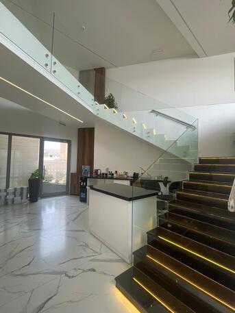 Manama, Offices, 400 Sq. Meter,  Premium Medical Space For Rent