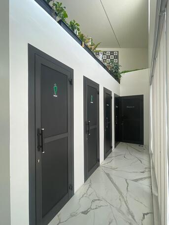 Manama, Offices, 400 Sq. Meter,  Premium Medical Space For Rent