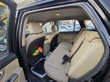 Khobar, Vehicles, Cars & Trucks , SAR 26000,  2012,  2012,  Automatic,  291198 KM,  Hyundai Santa Fe  &ndash; Good Condition &ndash; Demand 26,000 SAR