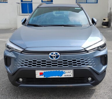Umm Al Hassam, Vehicles, Cars & Trucks , BHD 9000,  Toyota Corolla Cross 1.8L Hybrid,  2025,  Automatic,  12900 KM,   Toyota Corolla Cross 1.8L Full Options + Long Insurance
