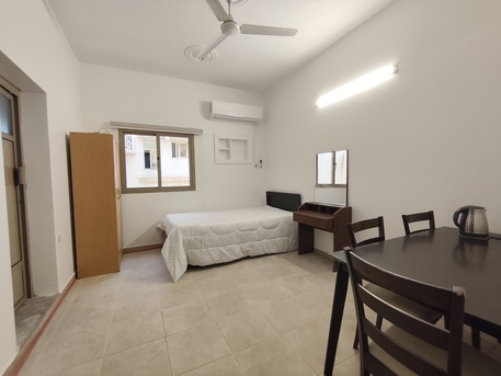 Diraz, Apartments, Flats, Houses & Villas, BHD 140/year,  1 BR,  Diraz:- Furnished Studio OnnRent With Unlimited Ewa..