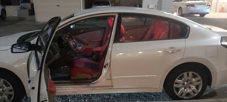 Jeddah, Vehicles, Cars & Trucks , SAR 17000,  Nissan Altima,  2010,  Automatic,  230500 KM,   In Good Condition For Sale