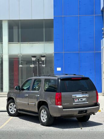 Riffa, Vehicles, Cars & Trucks , BHD 4900,  GMC YUKON 2014 BROWN,  2014,  Automatic,  280000 KM,