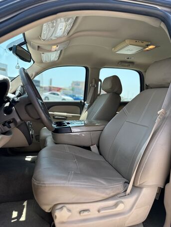 Riffa, Vehicles, Cars & Trucks , BHD 4900,  GMC YUKON 2014 BROWN,  2014,  Automatic,  280000 KM,