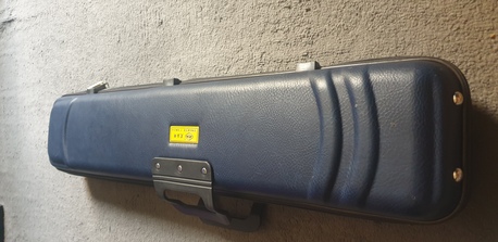 Riyadh, Musical Instruments, SAR 9000,  Professional Huqiu Erhu (Certified Python Skin) - Mint Condition In Riyadh