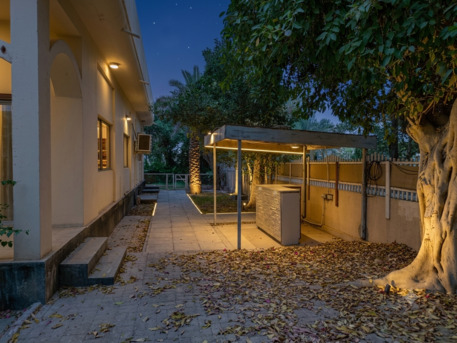 Saar, Villas, BHD 700,  350 Sq. Meter,  Beautiful 3 BHK Garden Villa In Saar BD 700/-