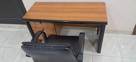Muharraq, Household Items, BHD 12,  COMPUTER /OFFICE TABLE WITH LEATHER CHAIR FOR SALE