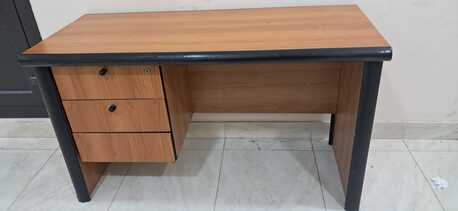 Muharraq, Household Items, BHD 12,  COMPUTER /OFFICE TABLE WITH LEATHER CHAIR FOR SALE