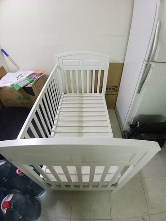 Al Rabwah, Baby & Kid Stuff, SAR 600,  Cot With Mattress | Feeding Highchair | Travel Cot &ndash; Juniors | Car Seat