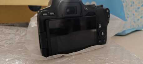 Dammam, Electronics, SAR 2100,  Canon EOS 250D CAMERA - USER FRIENDLY CAMERA -URGENT SALE