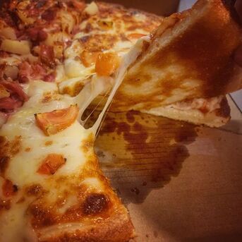 Melbourne, Food & Drink, AUTHENTIC ITALIAN PIZZA NEAR Caroline Springs, VIC