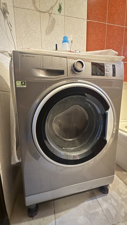 Al Rawdah, Appliances, SAR 1200,  Ariston Natis Front Load Washing Machine For Sale