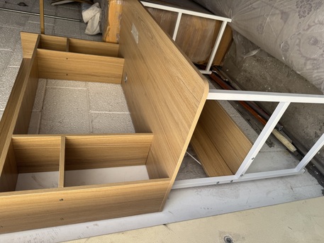 Jeddah, Furniture, SAR 250,  Desk