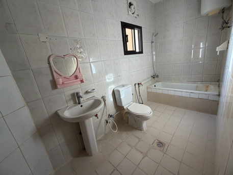 Salmaniya, Apartments, Flats, Houses & Villas, BHD 160/month,  1 BR,  1 Bedroom Flat For Rent Unlimited Ewa