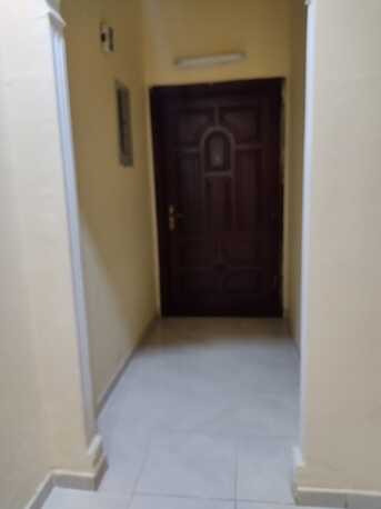 Jeddah, Lessons Offered, 1400 Riyal I Have 2 Bedrooms And 2 Washrooms, One Washroom And One Bedroom Are For Rent.