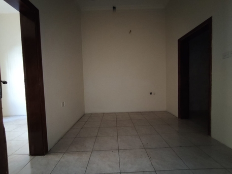 Manama, Apartments, Flats, Houses & Villas, BHD 100/year,  1 BR,  Manama:- Groundfloor 1Bhk Unfurnished Flat On Rent..