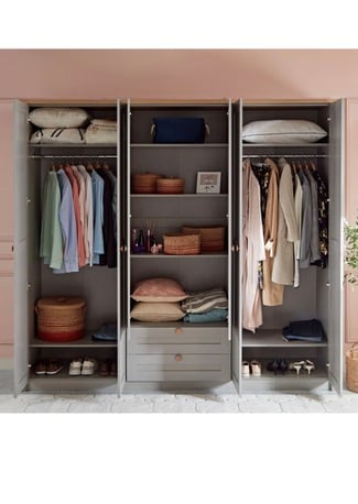 Riffa, Furniture, BHD 140,  Huge  6-Door Wardrobe  &ndash; Excellent Condition