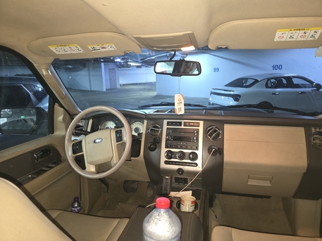 Riyadh, Vehicles, Cars & Trucks , SAR 33000,  Ford Expedition,  2013,  Automatic,  200 KM,  Expedition