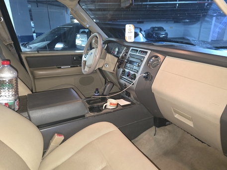 Riyadh, Vehicles, Cars & Trucks , SAR 33000,  Ford Expedition,  2013,  Automatic,  200 KM,  Expedition