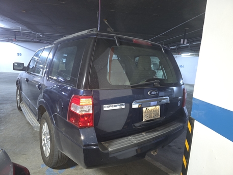 Riyadh, Vehicles, Cars & Trucks , SAR 33000,  Ford Expedition,  2013,  Automatic,  200 KM,  Expedition