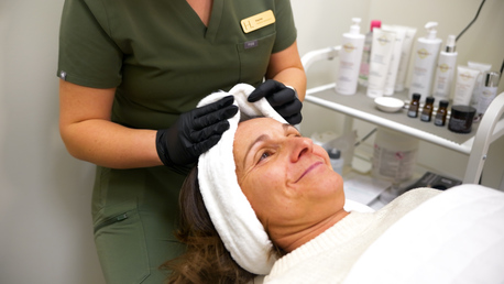 Vancouver, Health & Beauty Items, CAD 100,  Healthpoint Cosmetic + Laser Skincare Clinic