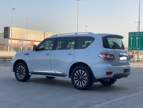 Manama, Vehicles, Cars & Trucks , BHD 6500,  Nissan Patrol,  2015,  Automatic,  213000 KM,   Platinum  (White)