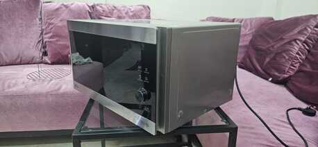 Al Nakhil, Appliances, SAR 700,  LG 42L Microwave Grill &ndash; Gray, Like New