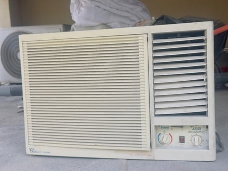 Riyadh, Air Conditioners, SAR 350,  Window Types Air Condition "Exchange Offee