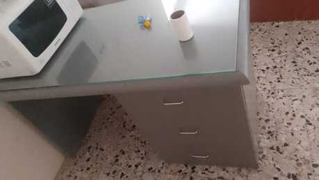 Jidhafs, Furniture, BHD 40,  Urgent Sale: Tv Divider, Single And King Size Beds, Computer Table