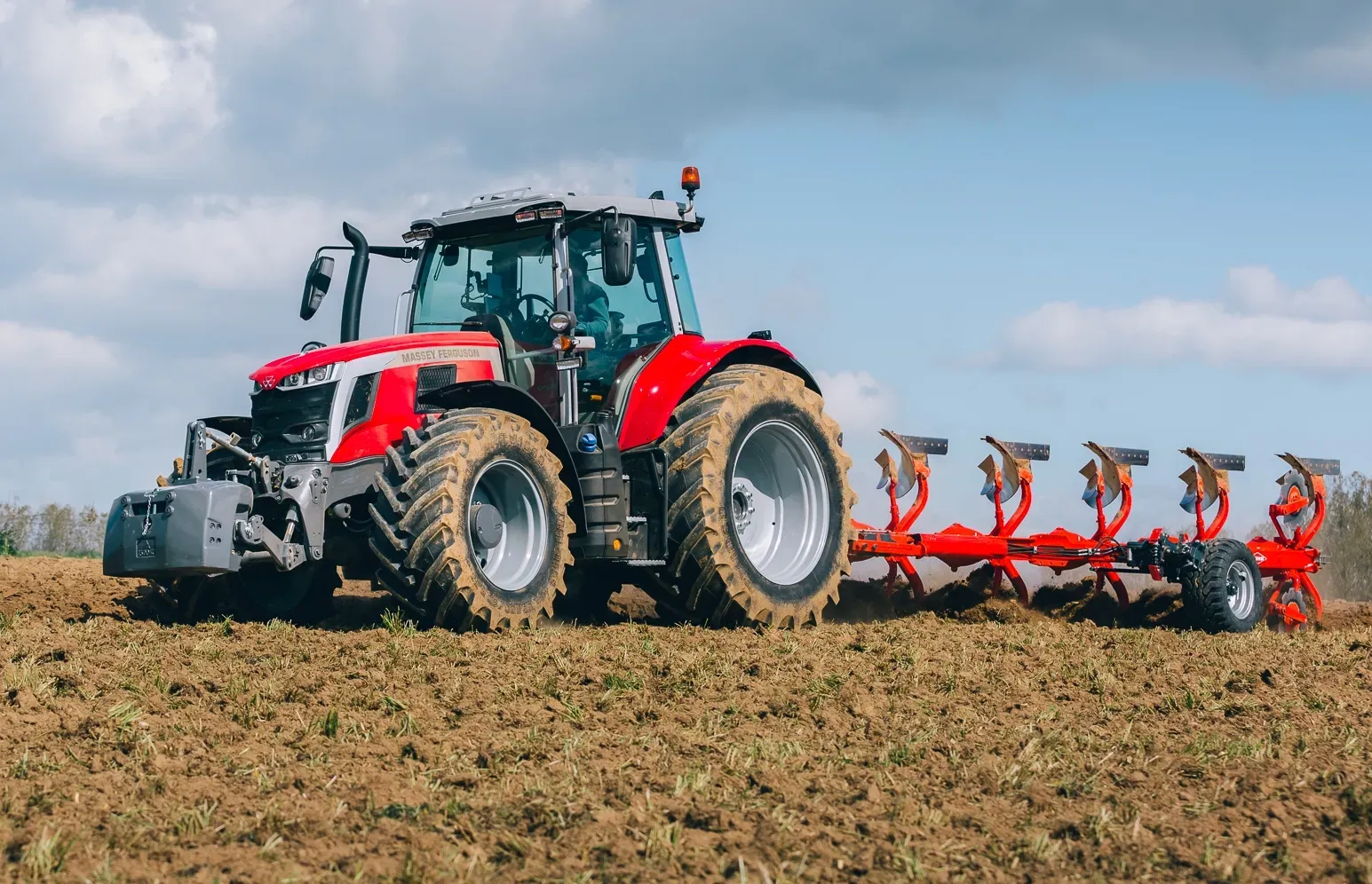 Brisbane, Machinery, Massey Ferguson Compact Tractors For Farm & Loader Work - B&B Machinery