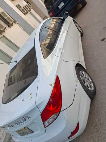 Riyadh, Vehicles, Cars & Trucks , SAR 17000,  Hyundai Accent,  2015,  Automatic,  322000 KM,  Colour: White  Fahas Validity: Valid Istemara