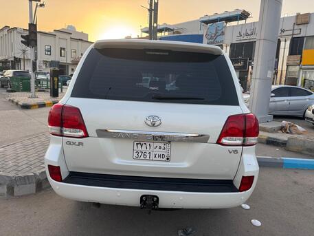 Riyadh, Vehicles, Cars & Trucks , SAR 98,  Toyota Land Cruiser,  2011,  Automatic,  208000 KM,   For Sale