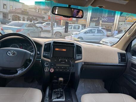 Riyadh, Vehicles, Cars & Trucks , SAR 98,  Toyota Land Cruiser,  2011,  Automatic,  208000 KM,   For Sale