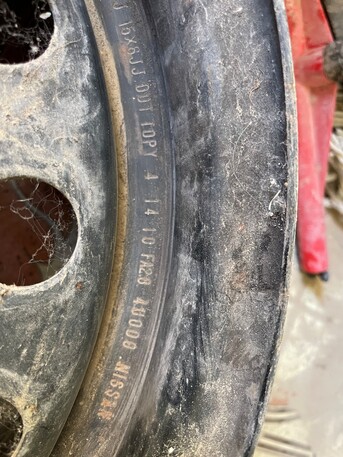 Al Naseem, Auto Parts, SAR 100,  OLD Tire Rims For Sale