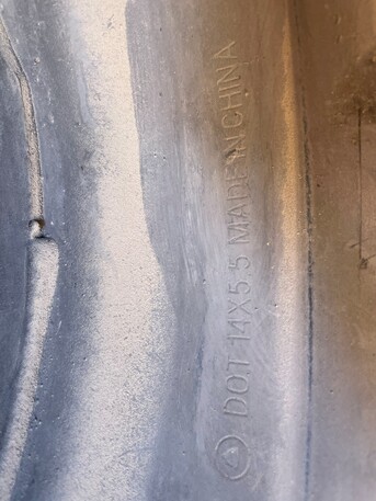 Al Naseem, Auto Parts, SAR 100,  OLD Tire Rims For Sale