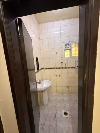 Riyadh, Apartments, Flats, Houses & Villas, SAR 30000/year,  3 BR,  First Floor Apartment | Living Room, Dining Room, Kitchen, 3 Bathrooms