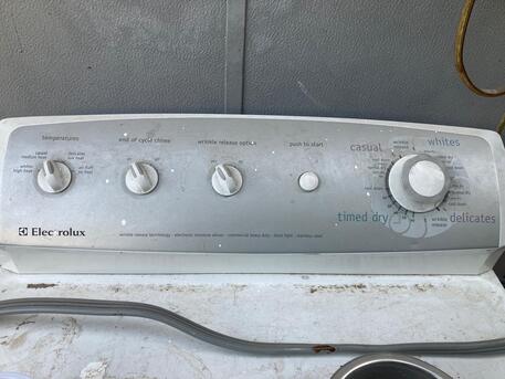 Al Khobar Al Shamalia, Household Items, Dining Table With Chairs And Cloth Dryer For Sale